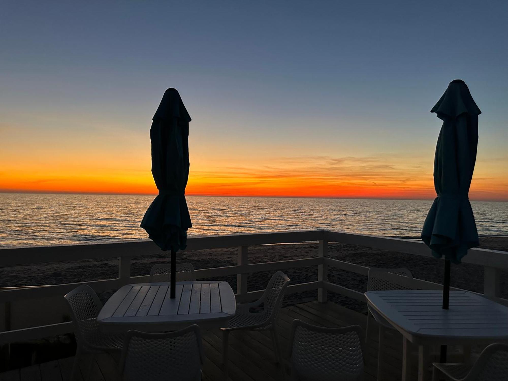 Pearl Beach Inn Englewood Exteriér fotografie